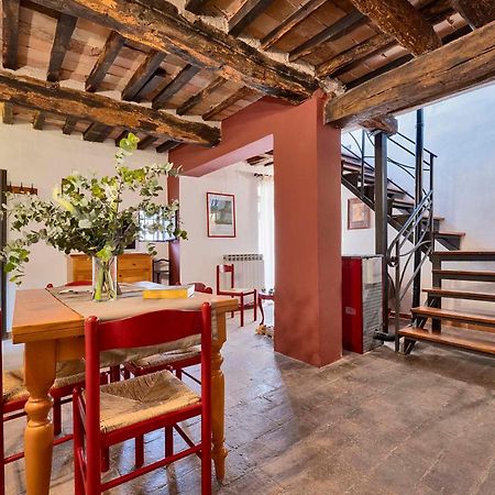 Agriturismo Tenuta Di Mensanello กอลเลวัลเดลซา ภายนอก รูปภาพ
