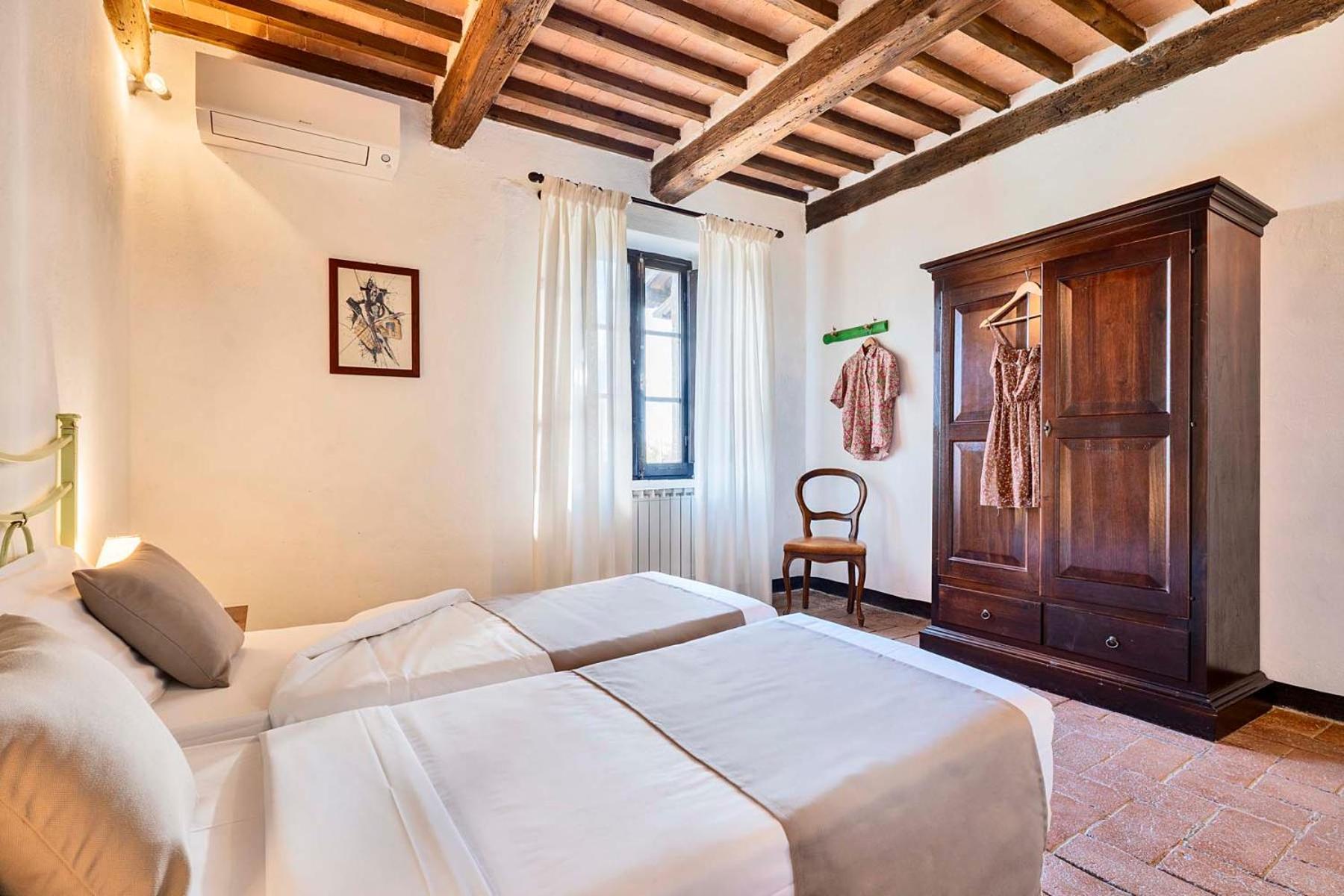 Agriturismo Tenuta Di Mensanello กอลเลวัลเดลซา ภายนอก รูปภาพ