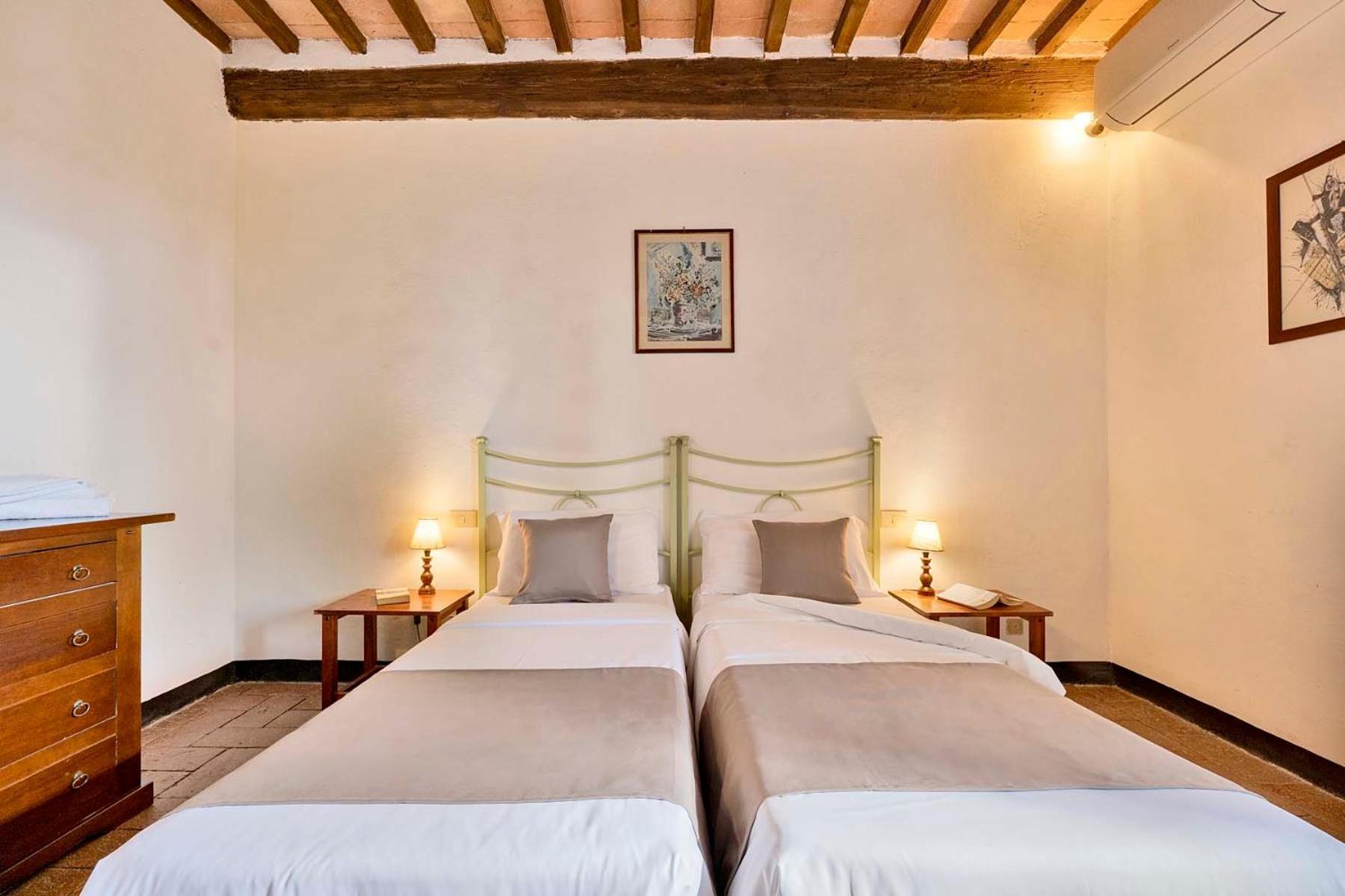 Agriturismo Tenuta Di Mensanello กอลเลวัลเดลซา ภายนอก รูปภาพ